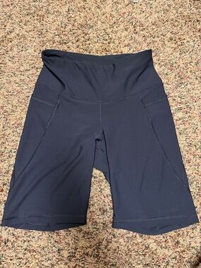 Old Navy Active Powersoft Black High-Rise Bike Shorts - Medium